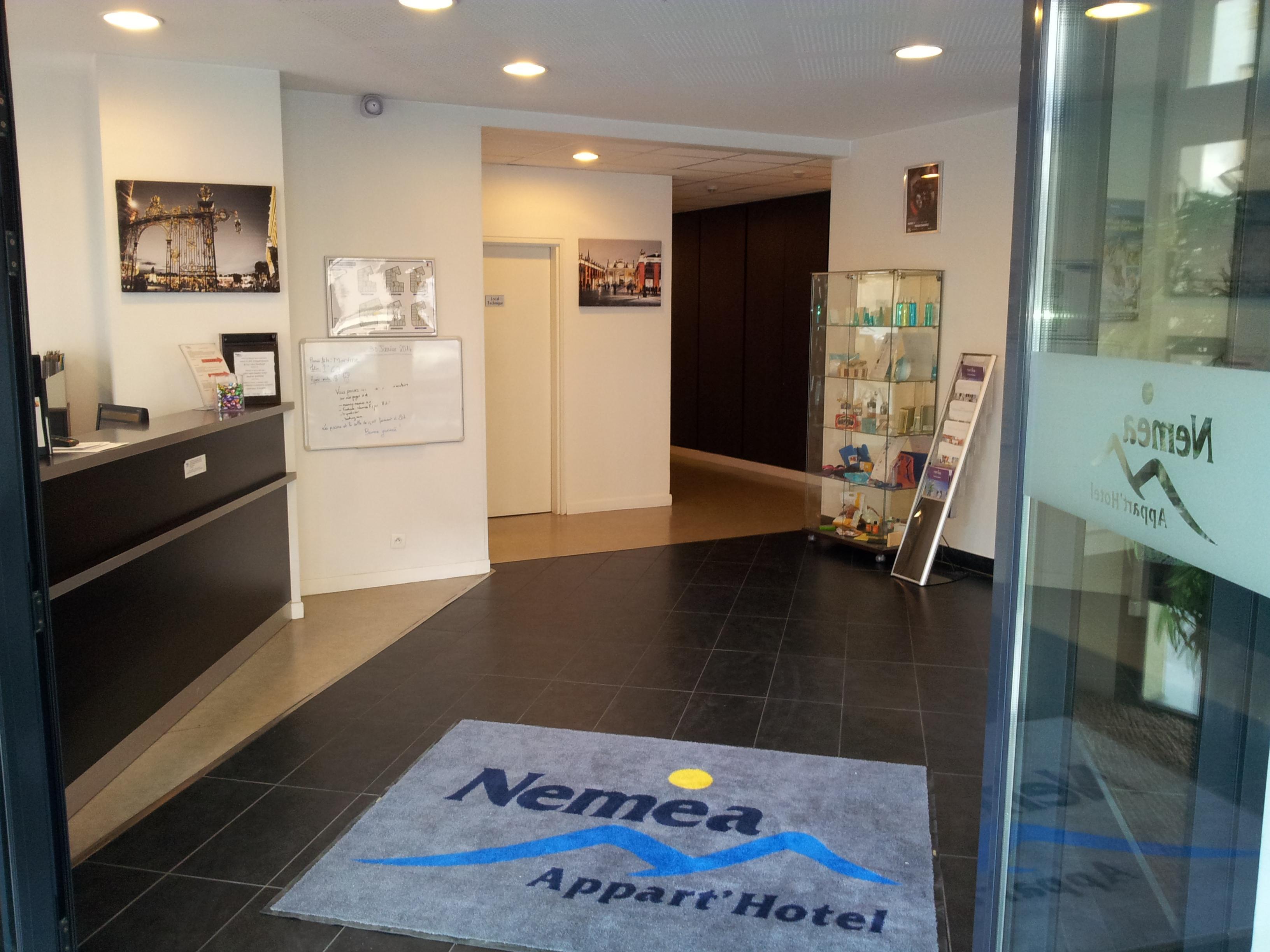 Nemea Appart Hotel Home Suite Nancy Centre Bagian luar foto