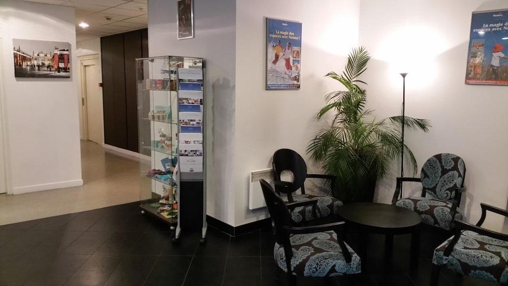 Nemea Appart Hotel Home Suite Nancy Centre Bagian luar foto